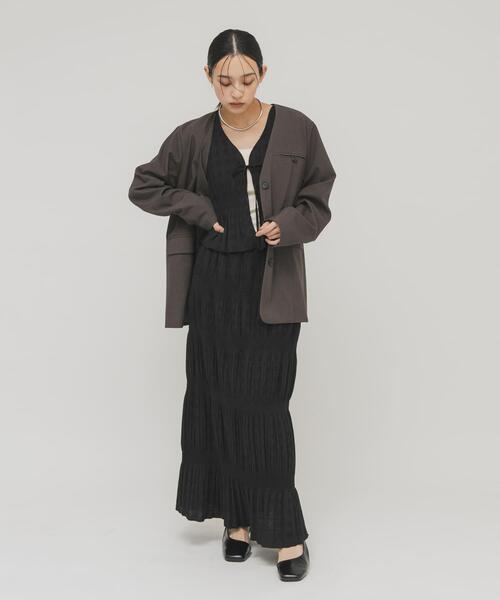 KBF（ケイビーエフ）の「マジョリカプリーツベストSETスカート（セットアップ・レディース・カーキ/ブラック/ブラウン・ONE）」の17枚目の写真