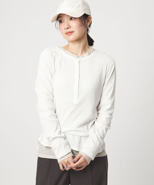 green label relaxing(グリーンレーベルリラクシング)の「【WEB限定】<at ease>シアーテレコ ヘンリーネック カットソー(Tシャツ/カットソー・レディース・ライトグレー/ダークブラウン/ブラック/ホワイト・FREE)」の2枚目の写真
