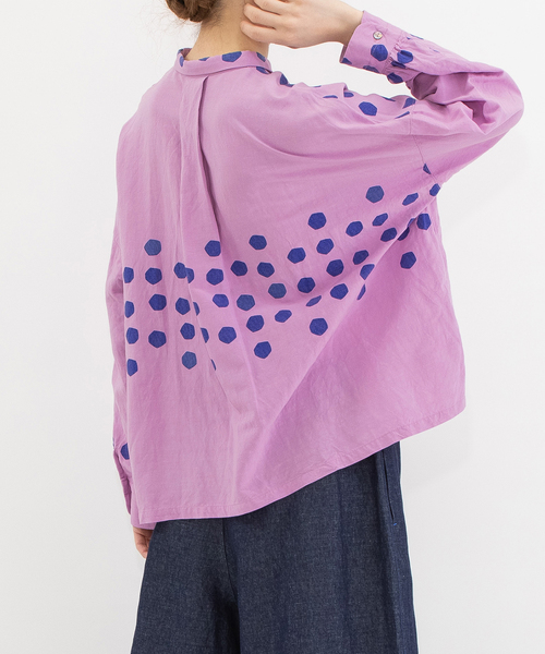 nop de nod(ノップドゥノッド)の「リネンレーヨンパネルドットシャツ(シャツ/ブラウス・レディース・ブラック/ピンク/ブルー・3)」の8枚目の写真