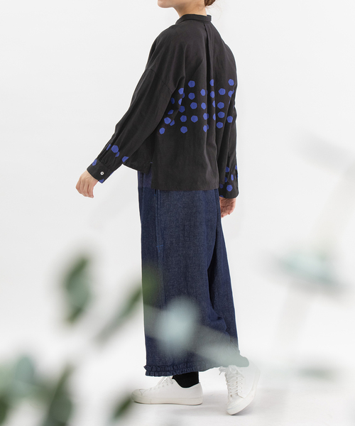 nop de nod(ノップドゥノッド)の「リネンレーヨンパネルドットシャツ(シャツ/ブラウス・レディース・ブラック/ピンク/ブルー・3)」の13枚目の写真