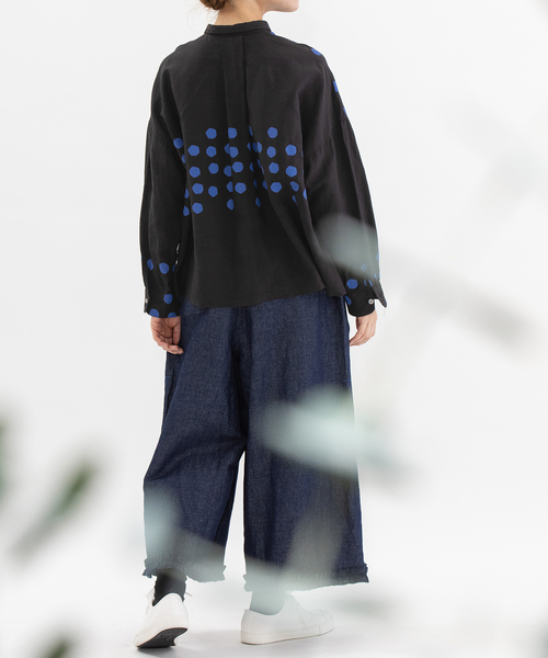 nop de nod(ノップドゥノッド)の「リネンレーヨンパネルドットシャツ(シャツ/ブラウス・レディース・ブラック/ピンク/ブルー・3)」の14枚目の写真