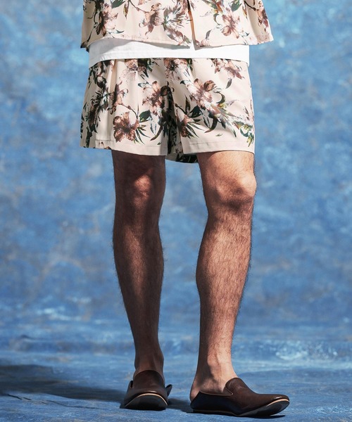 Jih Nunc（ジーヌンク）の「mp14618-フラワー総柄プリントタックショートパンツ(JIH-R1173)（その他パンツ・メンズ・ホワイト/ネイビー/ライトベージュ・S/M/L）」の13枚目の写真