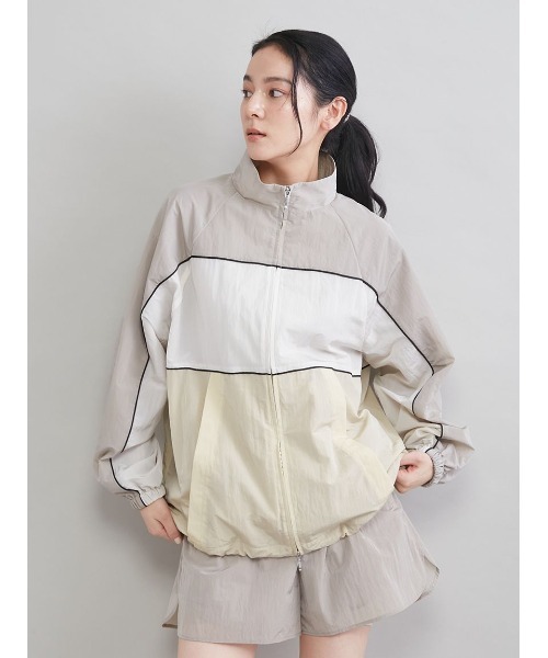 Mila Owen（ミラオーウェン）の「ナイロントラックジャケット（ブルゾン・レディース・ブラック/ベージュ/ミント・F）」の5枚目の写真