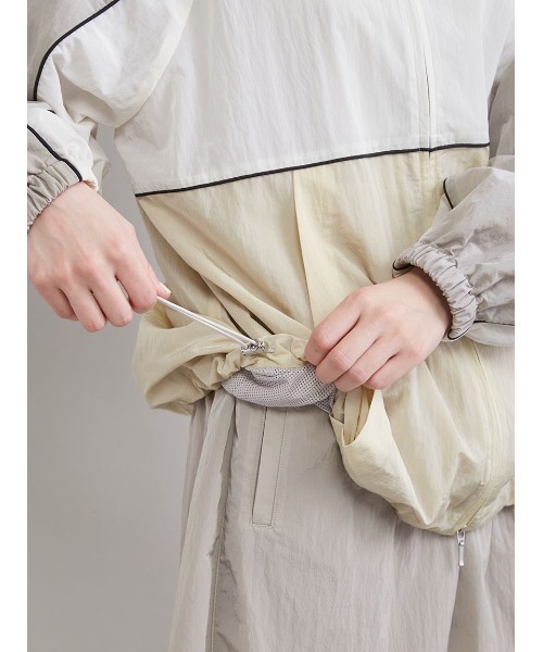 Mila Owen（ミラオーウェン）の「ナイロントラックジャケット（ブルゾン・レディース・ブラック/ベージュ/ミント・F）」の10枚目の写真