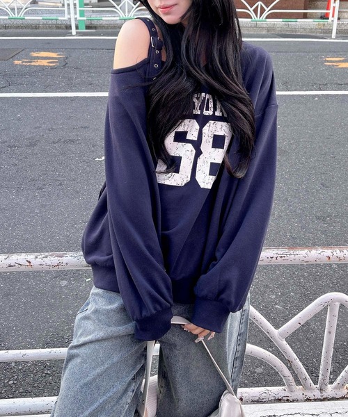 INGNI（イング）の「肩ベルト付ナンバリングスウェットトップス（スウェット・レディース・オートミール/チャコールグレー/ネイビー/カモフラージュ・M）」の20枚目の写真