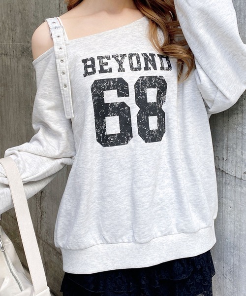 INGNI（イング）の「肩ベルト付ナンバリングスウェットトップス（スウェット・レディース・オートミール/チャコールグレー/ネイビー/カモフラージュ・M）」の12枚目の写真