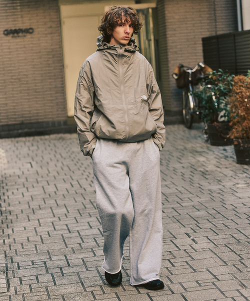 417 EDIFICE（フォーワンセブンエディフィス）の「ワイドレッグ スウェットパンツ（スウェットパンツ・メンズ・ホワイト系その他/チャコールグレー・LARGE/MEDIUM）」の4枚目の写真