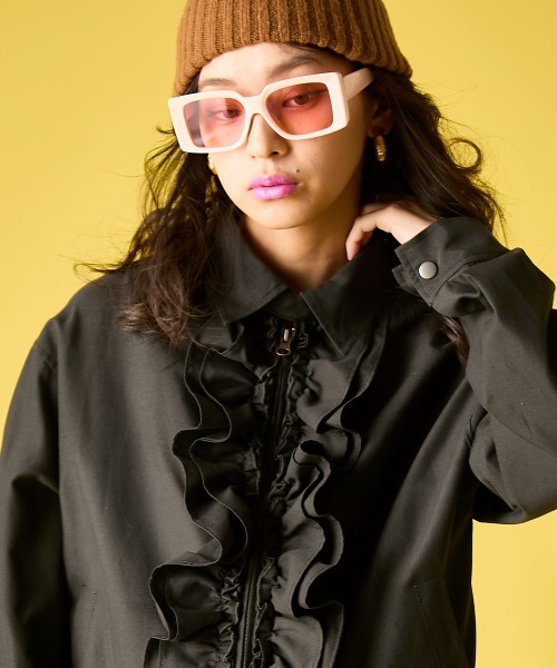 GEVS.（ジェイヴィス）の「フリルブラウスブルゾン＜大きいサイズ有＞GEVS.（ブルゾン・レディース・ブラック/グレー・M/L/LL/3L/4L/5L）」の6枚目の写真