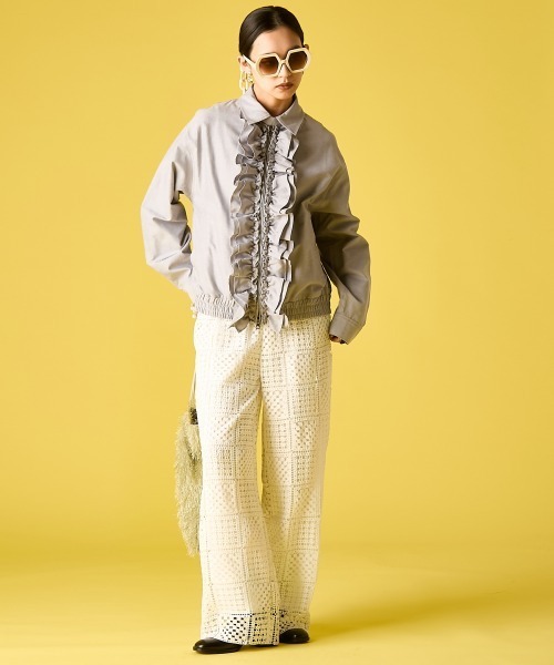 GEVS.（ジェイヴィス）の「フリルブラウスブルゾン＜大きいサイズ有＞GEVS.（ブルゾン・レディース・ブラック/グレー・M/L/LL/3L/4L/5L）」の7枚目の写真