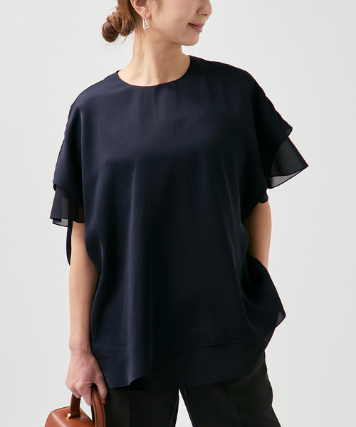 VERMEIL par iena（ヴェルメイユパーイエナ）の「Spun satin レイヤードブラウス（シャツ/ブラウス・レディース・ホワイト/ネイビー・FREE）」の2枚目の写真