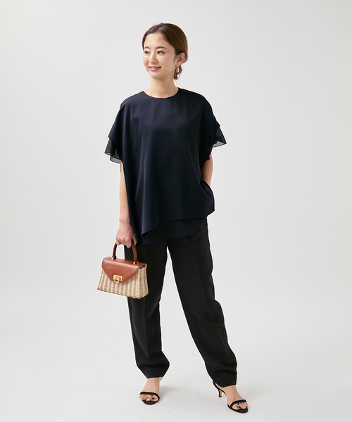 VERMEIL par iena（ヴェルメイユパーイエナ）の「Spun satin レイヤードブラウス（シャツ/ブラウス・レディース・ホワイト/ネイビー・FREE）」の19枚目の写真