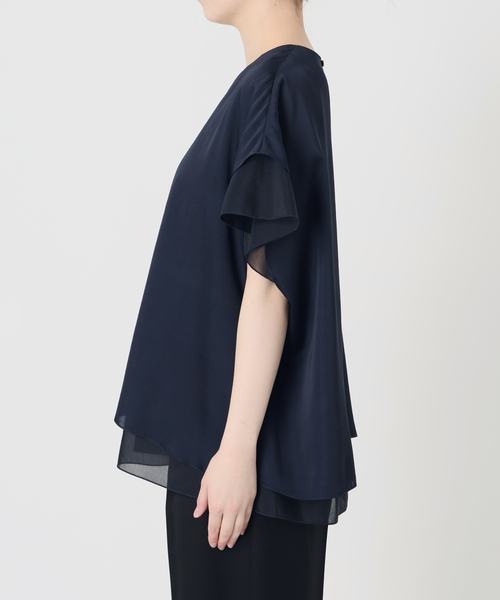 VERMEIL par iena(ヴェルメイユパーイエナ)の「Spun satin レイヤードブラウス(シャツ/ブラウス・レディース・ホワイト/ネイビー・FREE)」の20枚目の写真