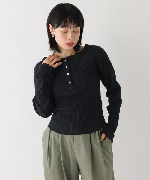 BAYFLOW（ベイフロー）の「[WEB限定]ヘンリーネックコンパクトロンT（ワンピース・レディース・ブラック/グレー/ピンク/イエロー/ブルー・FREE）」の2枚目の写真