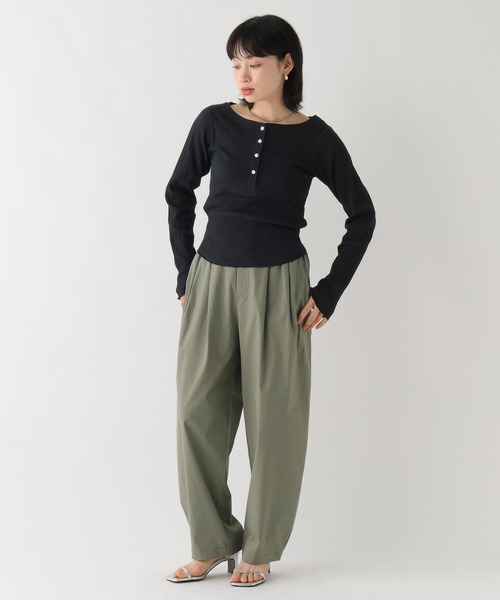 BAYFLOW（ベイフロー）の「[WEB限定]ヘンリーネックコンパクトロンT（ワンピース・レディース・ブラック/グレー/ピンク/イエロー/ブルー・FREE）」の17枚目の写真