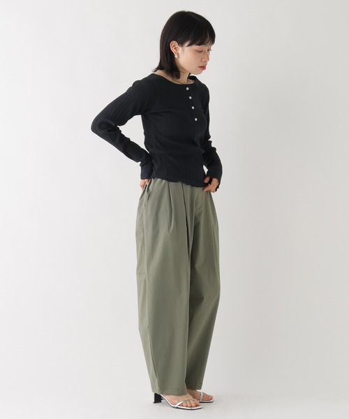 BAYFLOW（ベイフロー）の「[WEB限定]ヘンリーネックコンパクトロンT（ワンピース・レディース・ブラック/グレー/ピンク/イエロー/ブルー・FREE）」の20枚目の写真