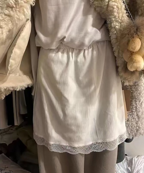 LAFFMO（ラフモ）の「レースレイヤードスカート（スカート・レディース・ホワイト/ブラック・F）」の6枚目の写真