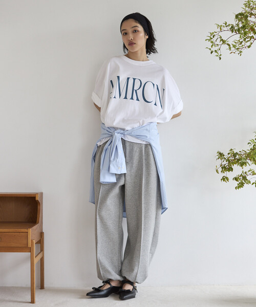 AMERICANA（アメリカーナ）の「Americana/アメリカーナ 別注 クロップド ワイドシルエット ロールアップTシャツ（Tシャツ/カットソー・レディース・チャコールグレー/ホワイト/ブラウン・ONE SIZE）」の13枚目の写真