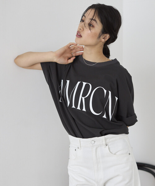 AMERICANA（アメリカーナ）の「Americana/アメリカーナ 別注 クロップド ワイドシルエット ロールアップTシャツ（Tシャツ/カットソー・レディース・チャコールグレー/ホワイト/ブラウン・ONE SIZE）」の19枚目の写真