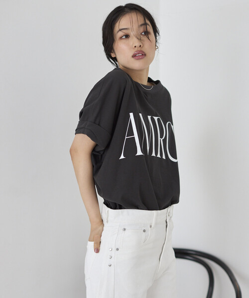 AMERICANA（アメリカーナ）の「Americana/アメリカーナ 別注 クロップド ワイドシルエット ロールアップTシャツ（Tシャツ/カットソー・レディース・チャコールグレー/ホワイト/ブラウン・ONE SIZE）」の20枚目の写真
