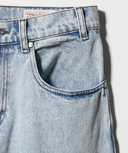 6(ロク)の「<timemachine>LOOSE&BAGGY PANTS CHEMICAL/デニムパンツ(デニムパンツ・レディース・ライトブルー・26/25/28/27/24)」の4枚目の写真