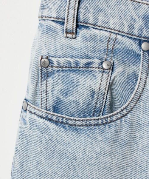 6(ロク)の「<timemachine>LOOSE&BAGGY PANTS CHEMICAL/デニムパンツ(デニムパンツ・レディース・ライトブルー・26/25/28/27/24)」の5枚目の写真
