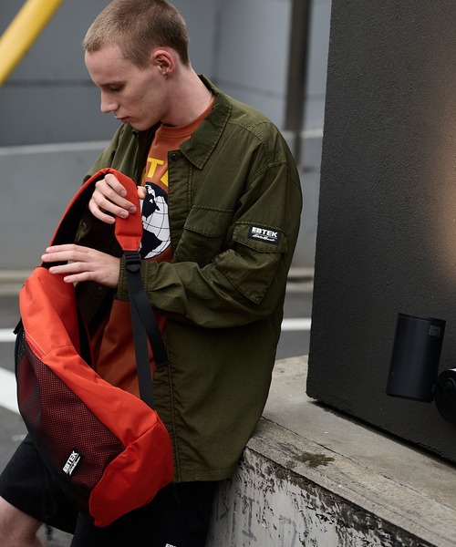 Eddie Bauer(エディーバウアー)の「EBTEK ハードウォッシュド ジップシャツ(シャツ/ブラウス・メンズ・グレイッシュブルー/ブルー/モスグリーン・S/M/L/XL)」の20枚目の写真