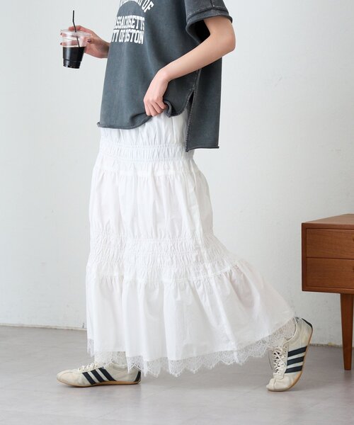 CIAOPANIC TYPY（チャオパニックティピー）の「裾レースシャーリングスカート（スカート・レディース・ホワイト/サックスブルー/ブラック・ONE SIZE）」の20枚目の写真
