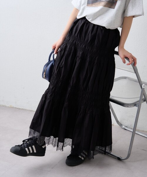 CIAOPANIC TYPY（チャオパニックティピー）の「裾レースシャーリングスカート（スカート・レディース・ホワイト/サックスブルー/ブラック・ONE SIZE）」の13枚目の写真