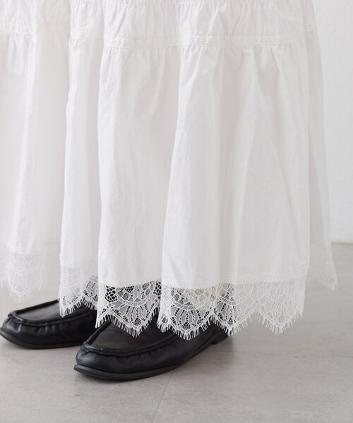 CIAOPANIC TYPY（チャオパニックティピー）の「裾レースシャーリングスカート（スカート・レディース・ホワイト/サックスブルー/ブラック・ONE SIZE）」の9枚目の写真