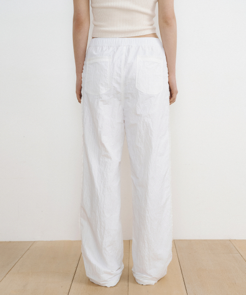 LUCIR ZU（ルシールズ）の「Lace Detail Nylon Pants (ivory)（スウェットパンツ・レディース・その他・FREE）」の3枚目の写真