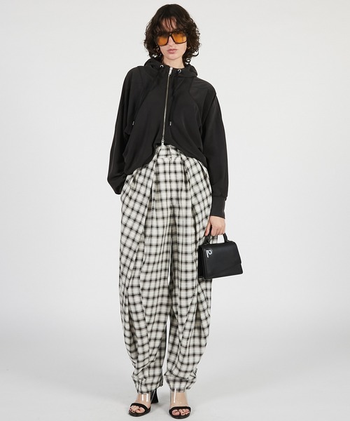 PRANK PROJECT(プランクプロジェクト)の「【2026Summer Pre-Order】タックフォルムボリュームチェックパンツ / Tuck Form Volume Check Pants(その他パンツ・レディース・マルチ・36/38)」の6枚目の写真