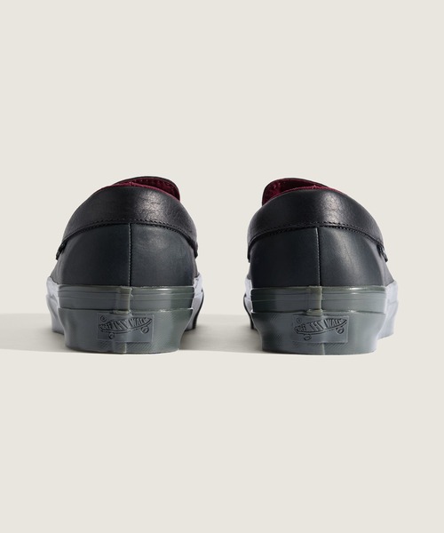 VANS(バンズ)の「VANS PREMIUM ローファー 53 ハードウェア / LX Loafer 53 HARDWARE BLACK VN000VATBLK1(ローファー・メンズ・ブラック・5.5/6/6.5/7/7.5/8/8.5/9/9.5/10/10.5/11/12/13)」の4枚目の写真