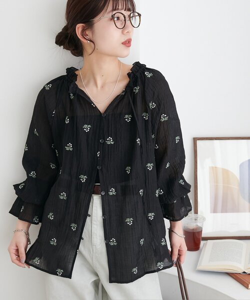 花柄刺繍衿フリルシャツ（シャツ/ブラウス）｜DISCOAT（ディスコート