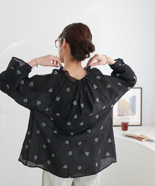 花柄刺繍衿フリルシャツ（シャツ/ブラウス）｜DISCOAT（ディスコート