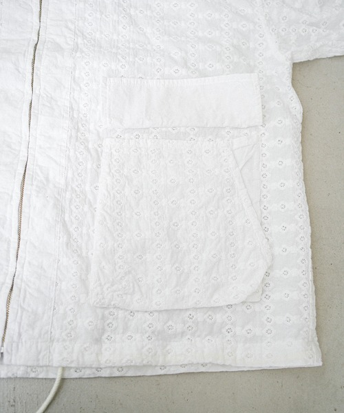 SOLAMONAT LARME(ソラモナラーム)の「刺繍シャツブルゾン(ブルゾン・レディース・ホワイト/ブラック・FREE)」の21枚目の写真