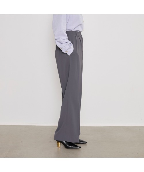 COMMON+HAUS(コモンハウス)の「タックワイドレッグパンツ(スラックス・レディース・グレー/セージグリーン/ベージュ・S/M/L)」の7枚目の写真