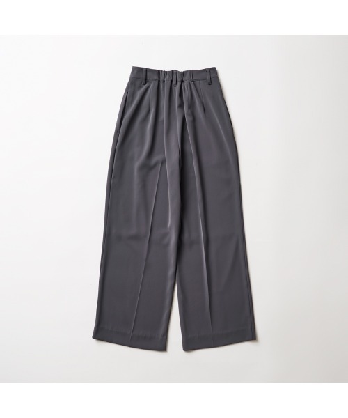 COMMON+HAUS(コモンハウス)の「タックワイドレッグパンツ(スラックス・レディース・グレー/セージグリーン/ベージュ・S/M/L)」の15枚目の写真