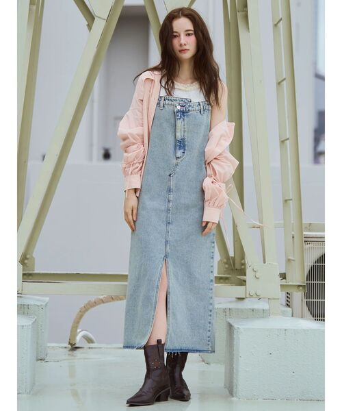 CALNAMUR(カルナムール)の「【Wrangler】デニムワンピース(ワンピース・レディース・ブルー/ライトブルー・MEDIUM/SMALL)」の4枚目の写真