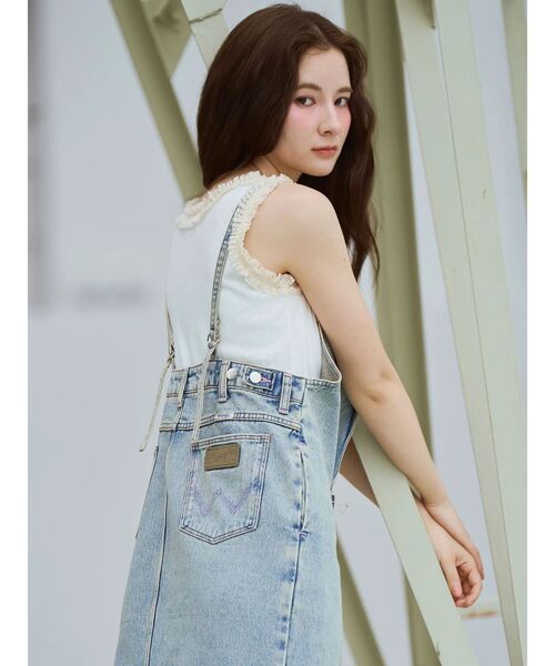 CALNAMUR(カルナムール)の「【Wrangler】デニムワンピース(ワンピース・レディース・ブルー/ライトブルー・MEDIUM/SMALL)」の8枚目の写真