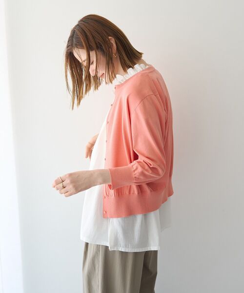YECCA VECCA(イェッカヴェッカ)の「【マシンウォッシャブル/接触冷感/アンサンブル対応】カーディガン②(カーディガン/ボレロ・レディース・ブラック/オフホワイト/サーモンピンク/ライトブルー・FREE)」の10枚目の写真