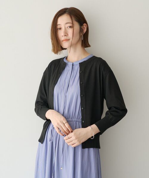 YECCA VECCA(イェッカヴェッカ)の「【マシンウォッシャブル/接触冷感/アンサンブル対応】カーディガン②(カーディガン/ボレロ・レディース・ブラック/オフホワイト/サーモンピンク/ライトブルー・FREE)」の11枚目の写真