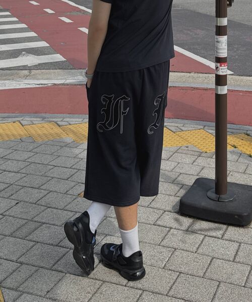 FREEMARIO（フリーマリオ）の「アプリケロゴバミューダスウェットパンツ[ネイビー]（その他パンツ・レディース・ネイビー・FREE）」の6枚目の写真