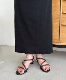 チューブストラップサンダル