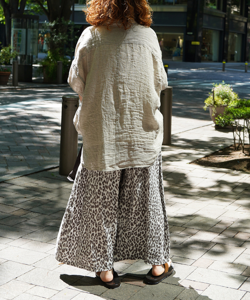 JOURNAL STANDARD LUXE（ジャーナルスタンダード　ラックス）の「レオパリネン タックパンツ（その他パンツ・レディース・ブラック/ブラウン系その他・FREE）」の4枚目の写真