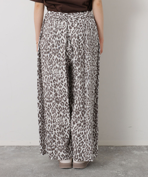 JOURNAL STANDARD LUXE（ジャーナルスタンダード　ラックス）の「レオパリネン タックパンツ（その他パンツ・レディース・ブラック/ブラウン系その他・FREE）」の12枚目の写真