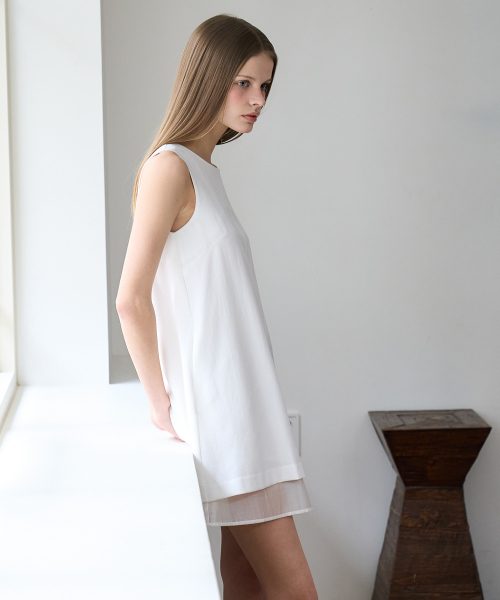 DEHEVE（デヘヴェ）の「Layered Chiffon Mini Dress [Ivory]（ワンピース・レディース・アイボリー・SMALL/MEDIUM）」の3枚目の写真