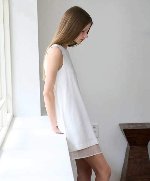 DEHEVE（デヘヴェ）の「Layered Chiffon Mini Dress [Ivory]（ワンピース・レディース・アイボリー・SMALL/MEDIUM）」の4枚目の写真