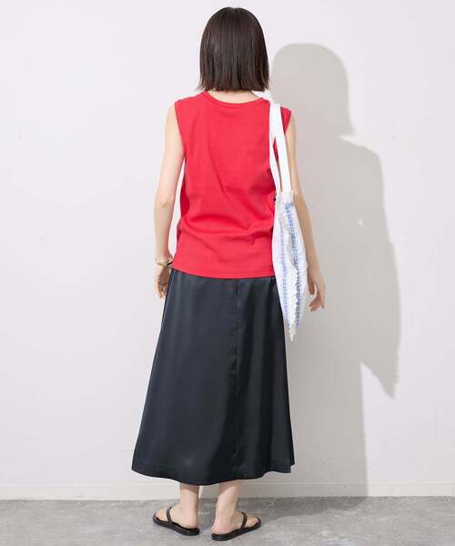 SLOBE IENA(スローブイエナ)の「《シリーズあり/12色展開》1dozen 汗染み防止Vネックノースリ(Tシャツ/カットソー・レディース・ベージュ/チャコールグレー/パープル/ブルー/レッド/ネイビー/カーキ/ピンク/アイボリー/イエロー/グリーン/ピンク系その他・FREE)」の18枚目の写真