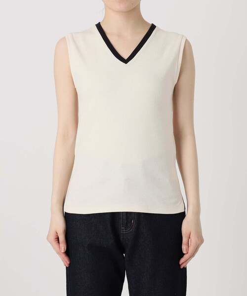 SLOBE IENA(スローブイエナ)の「《シリーズあり/12色展開》1dozen 汗染み防止Vネックノースリ(Tシャツ/カットソー・レディース・ベージュ/チャコールグレー/パープル/ブルー/レッド/ネイビー/カーキ/ピンク/アイボリー/イエロー/グリーン/ピンク系その他・FREE)」の22枚目の写真