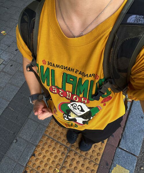 QT8 GARMENTS(キューティーエイトガーメント)の「LB Dumpling House Washed Tee (Yellow)(Tシャツ/カットソー・メンズ・その他・SMALL/MEDIUM/LARGE/X-LARGE)」の2枚目の写真